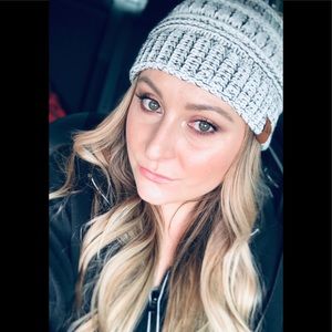 Meet your Posher, Crystal